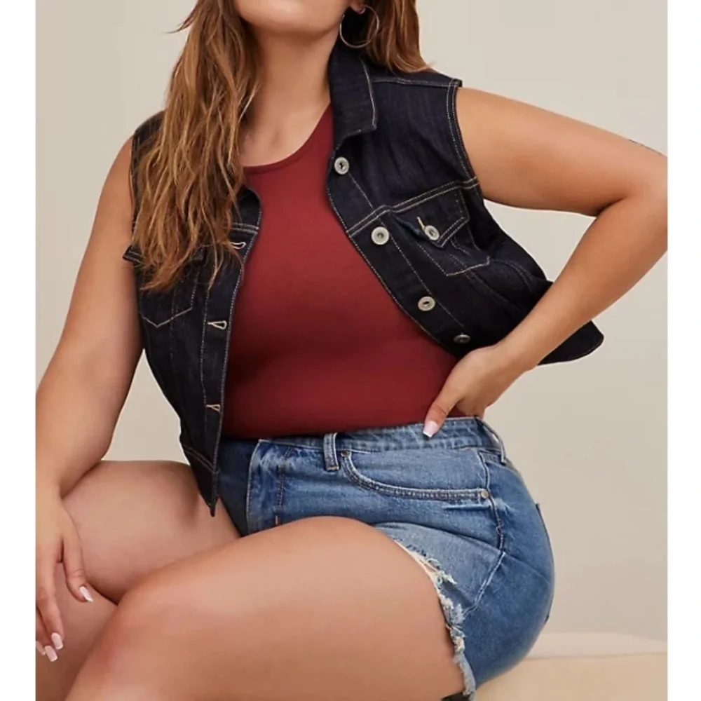 TORRID NWT DENIM CROP VEST - Picture 2 of 7